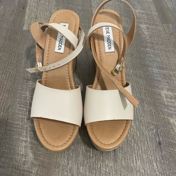 Welsh Ivory Wedge Sandals Steve Madden - Picture 2 of 3